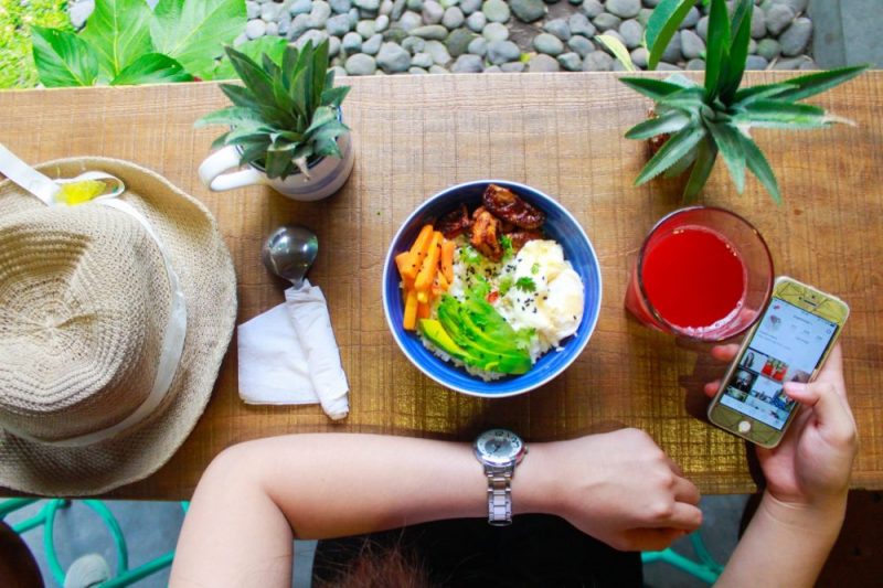 Nutrition Healthy meal relaxed cell phone